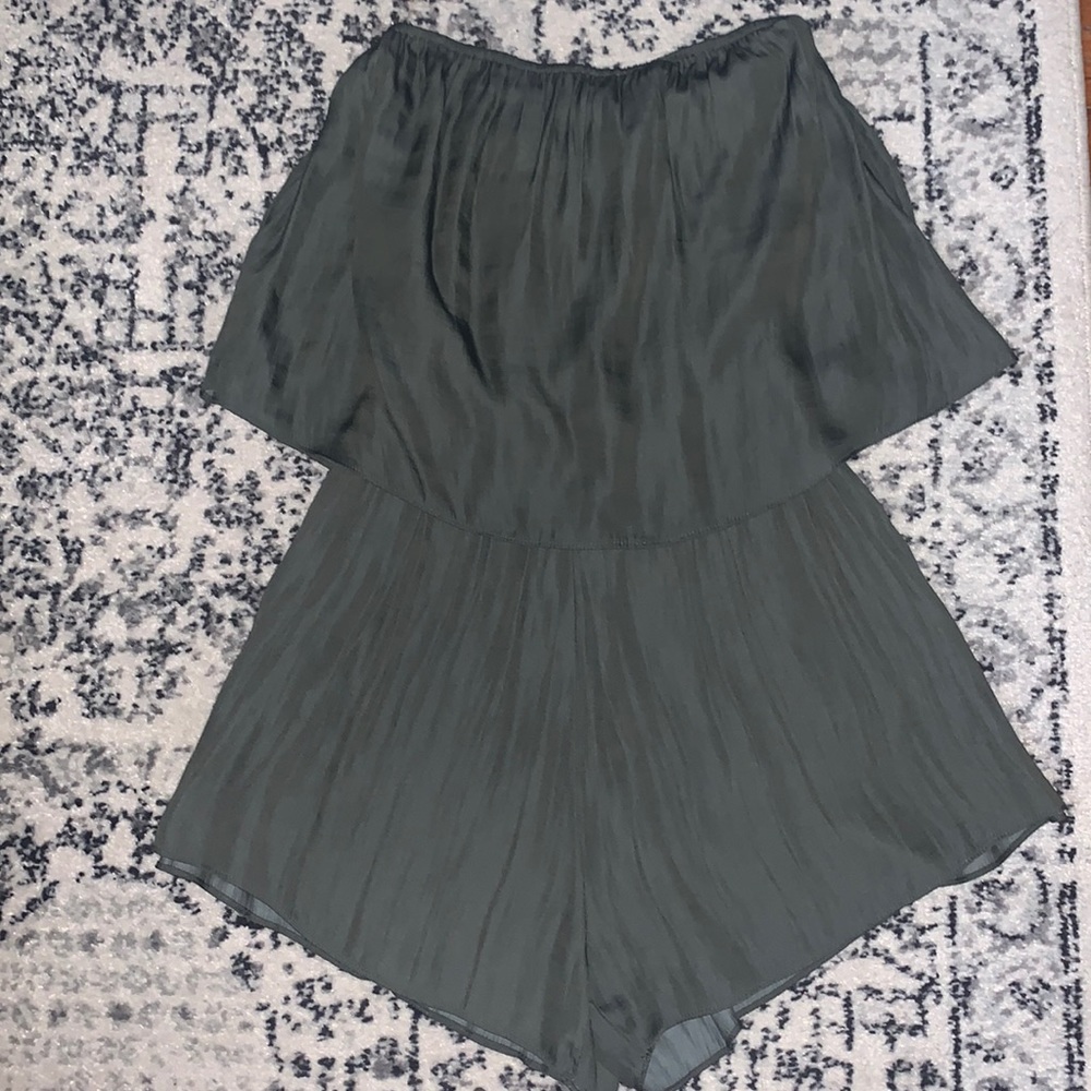 Honey Punch Women’s Romper Size S